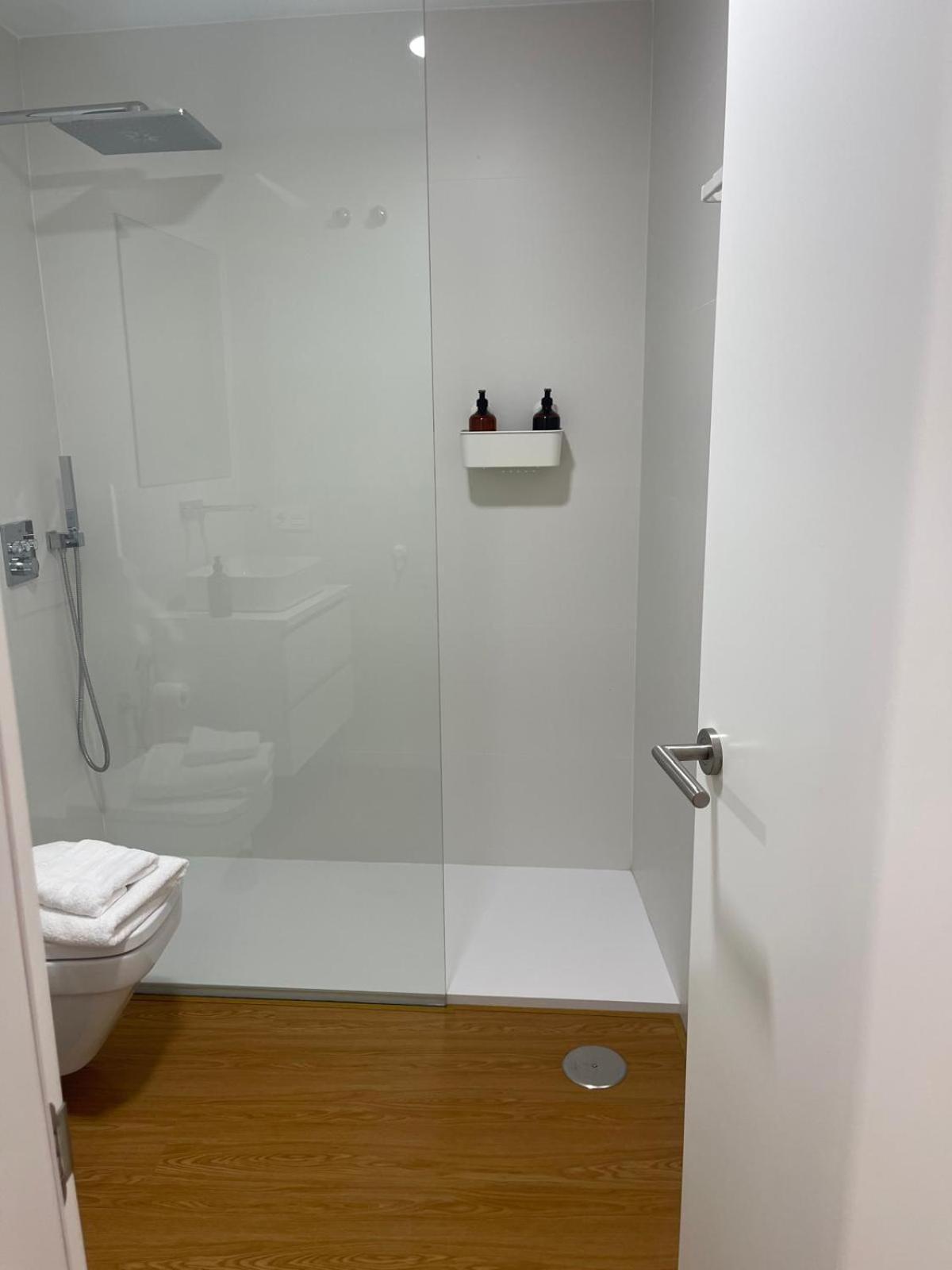 Apartamento Calle Rodrigo De Triana Con Opcion De Parking Sevilha Exterior foto
