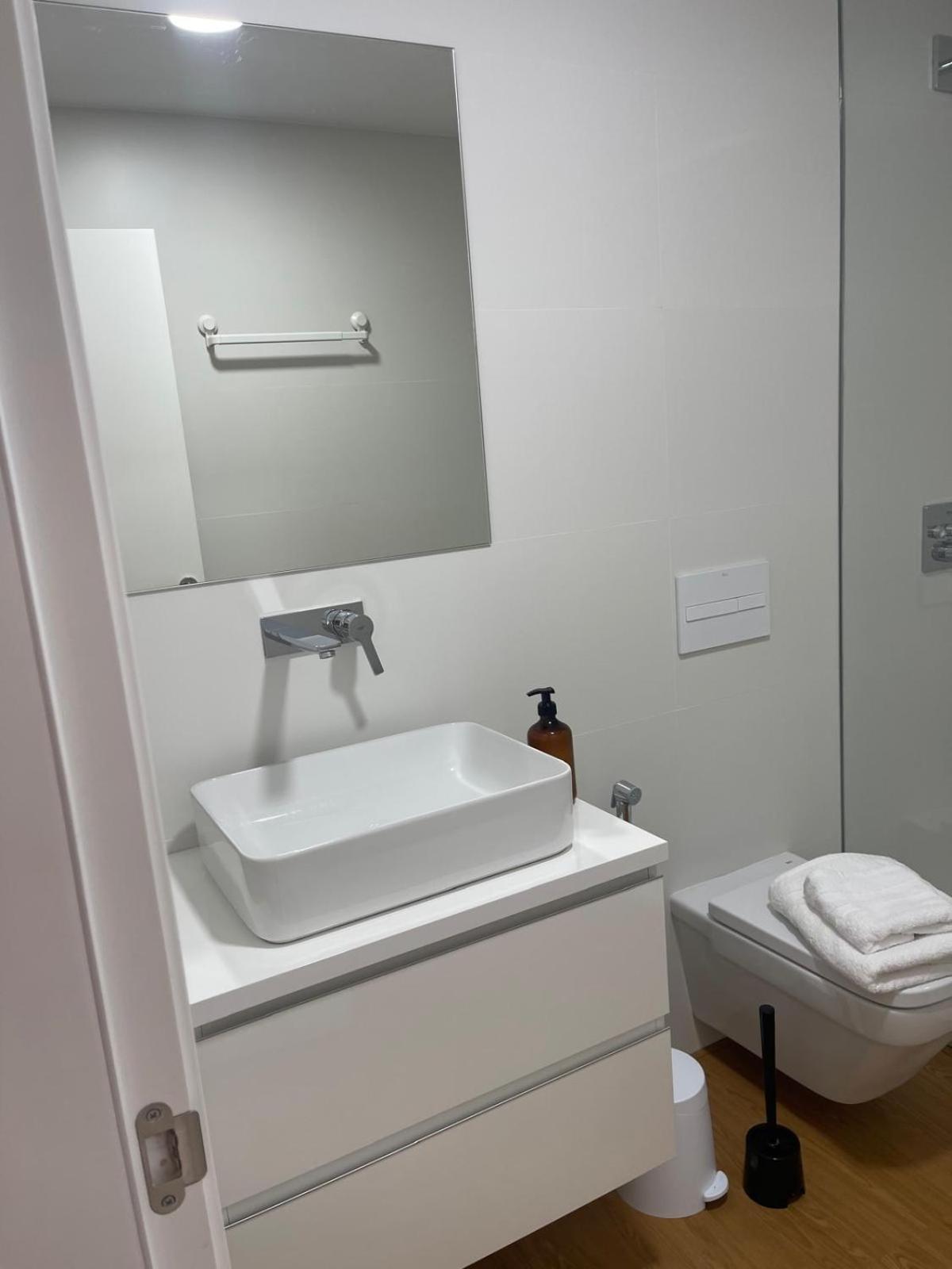 Apartamento Calle Rodrigo De Triana Con Opcion De Parking Sevilha Exterior foto