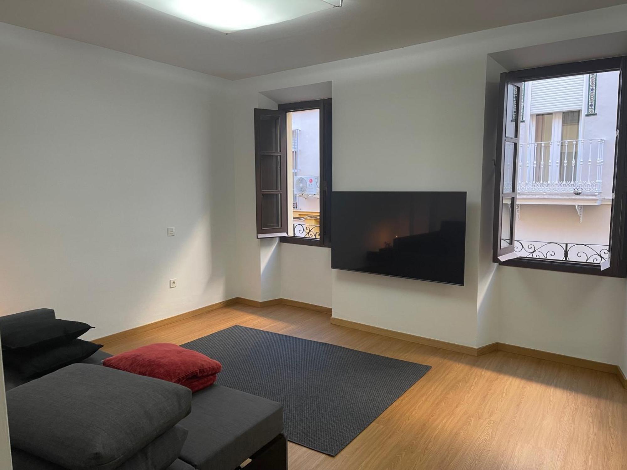 Apartamento Calle Rodrigo De Triana Con Opcion De Parking Sevilha Exterior foto