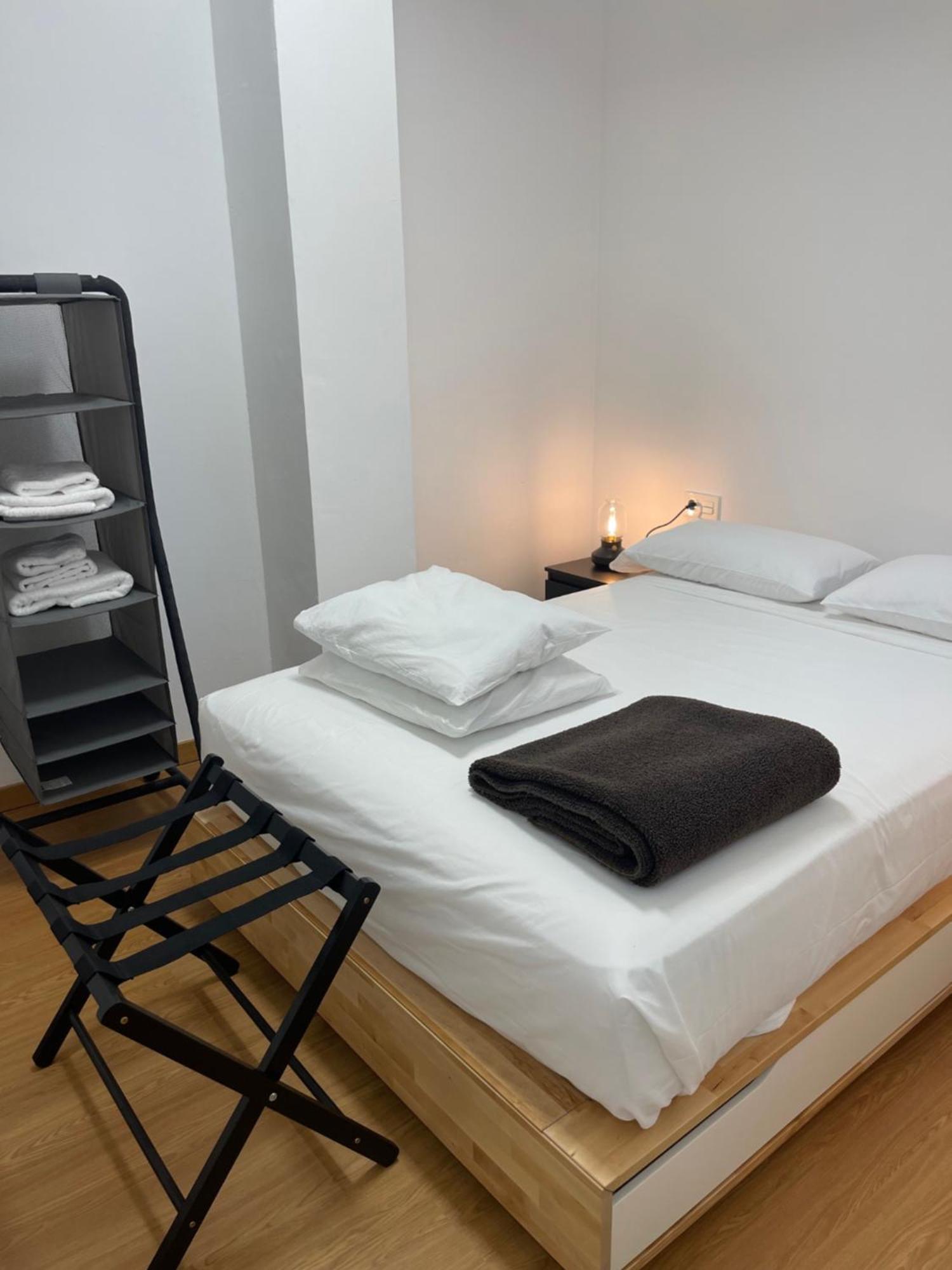 Apartamento Calle Rodrigo De Triana Con Opcion De Parking Sevilha Exterior foto