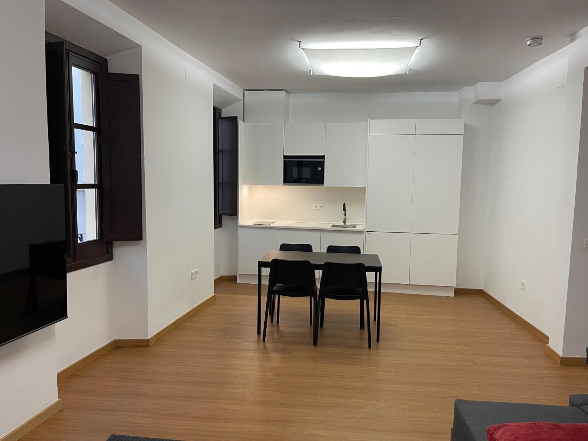 Apartamento Calle Rodrigo De Triana Con Opcion De Parking Sevilha Exterior foto