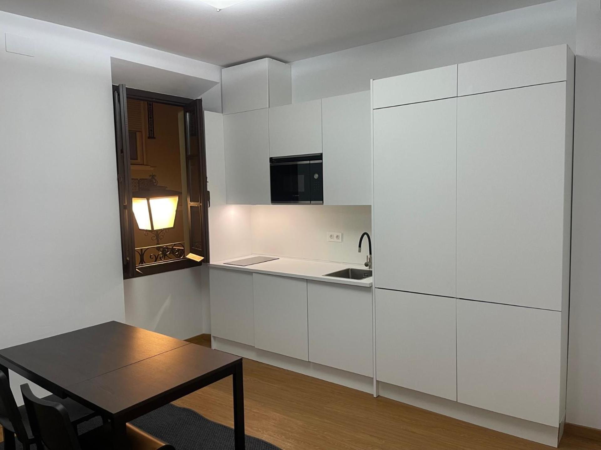 Apartamento Calle Rodrigo De Triana Con Opcion De Parking Sevilha Exterior foto
