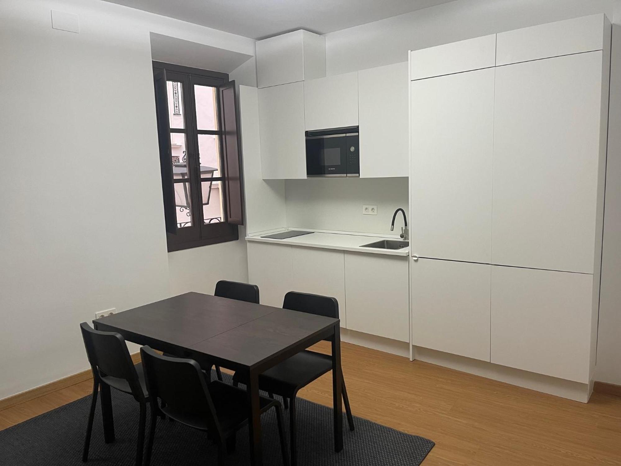 Apartamento Calle Rodrigo De Triana Con Opcion De Parking Sevilha Exterior foto